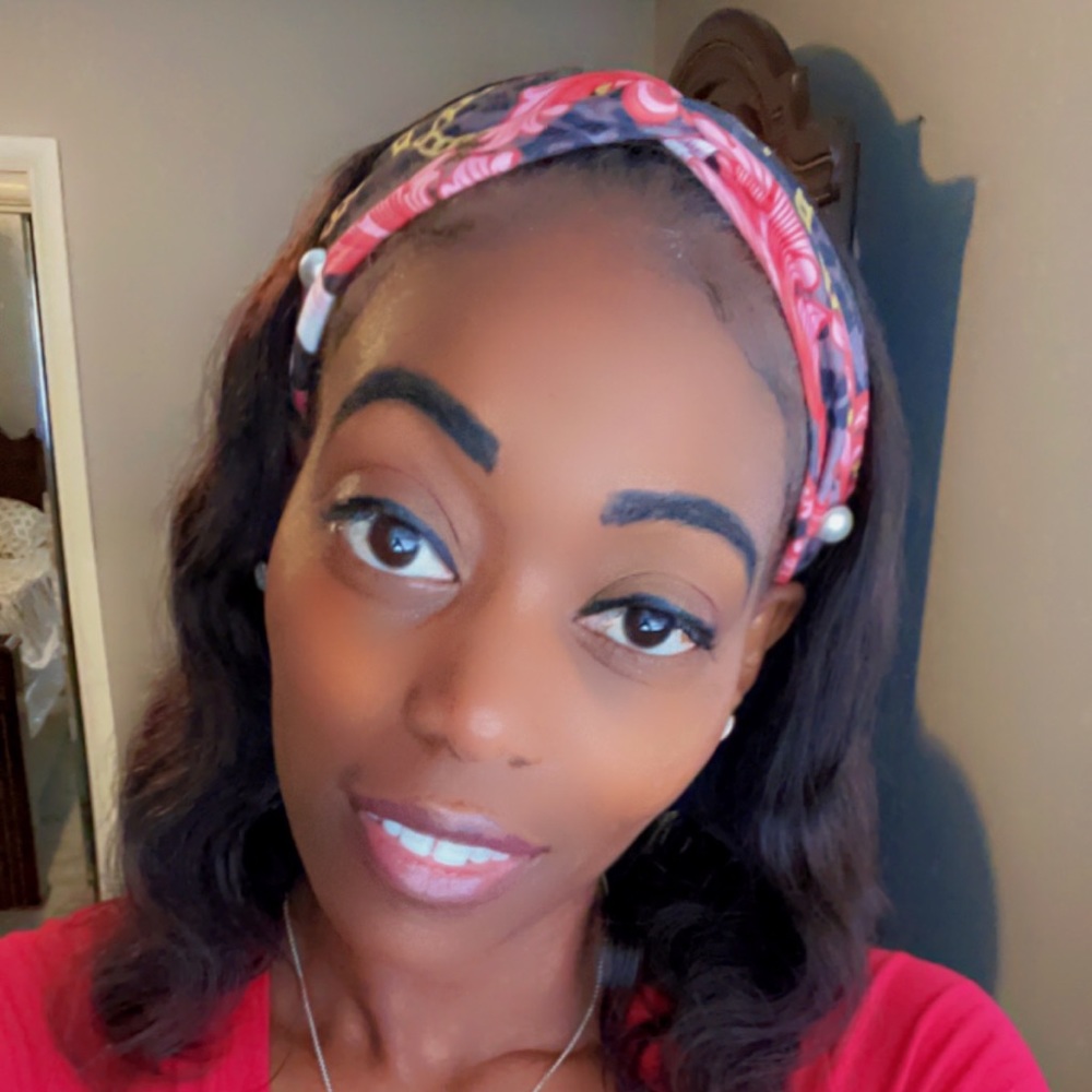 Meet your Posher, Whitney